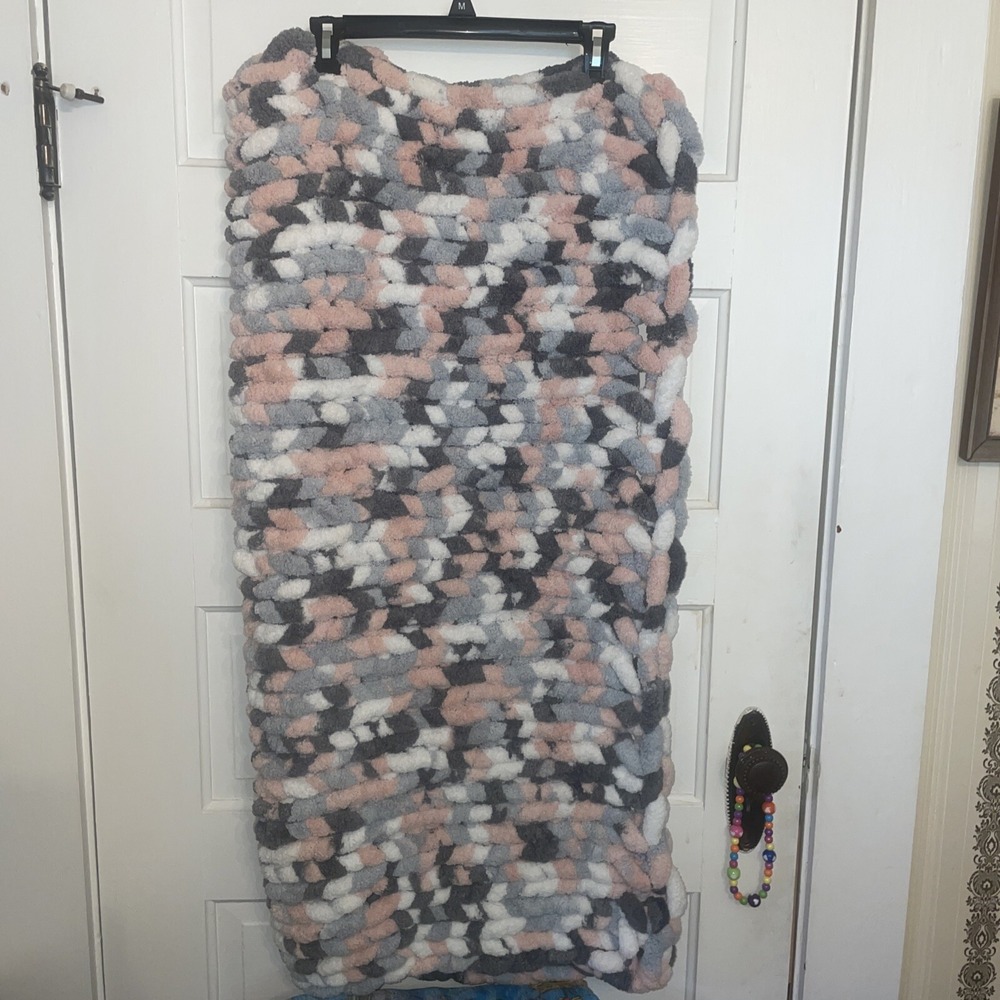 Hand Crafted Chunky Lap Throw 36"x 36"